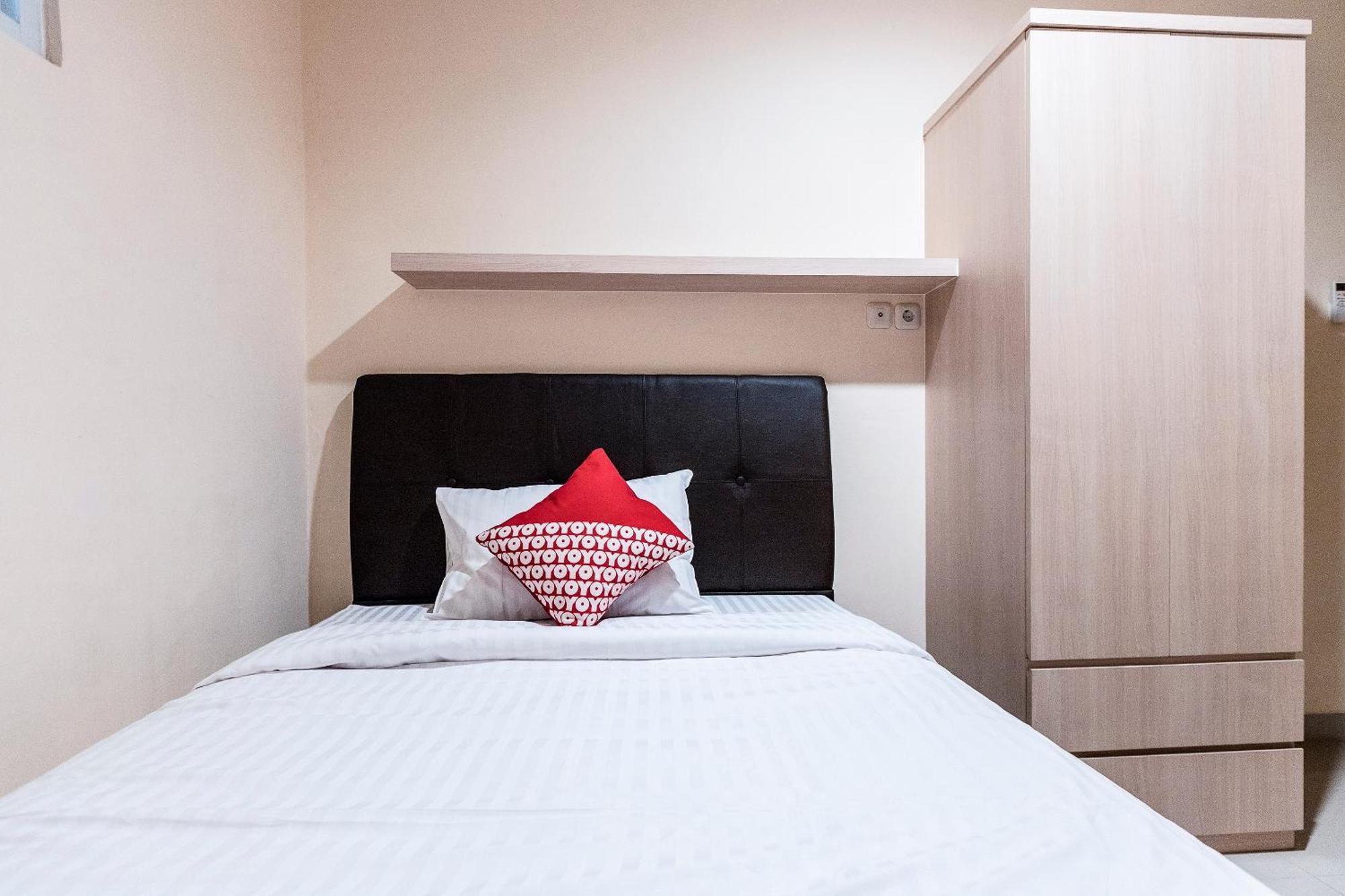 Oyo 478 Balcon Biru Hotell Jakarta Eksteriør bilde