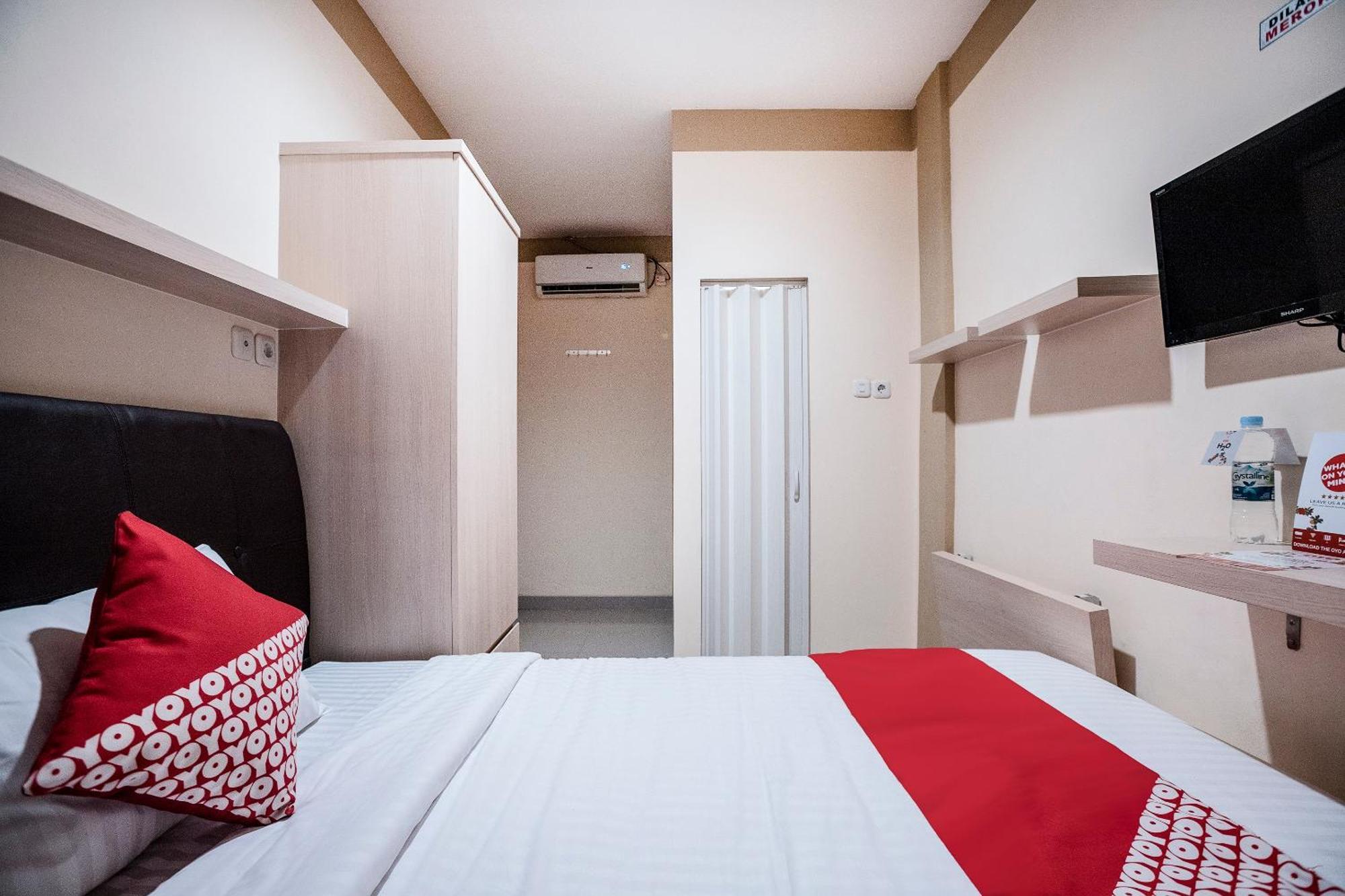 Oyo 478 Balcon Biru Hotell Jakarta Eksteriør bilde