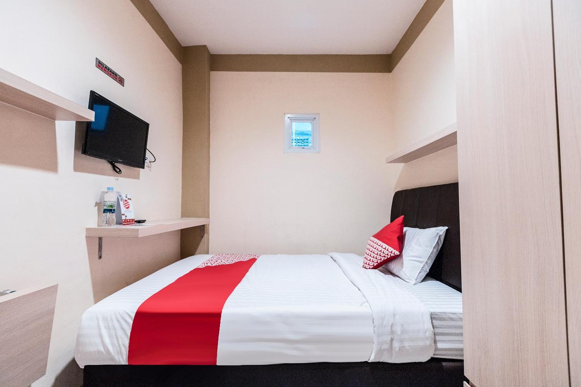 Oyo 478 Balcon Biru Hotell Jakarta Eksteriør bilde