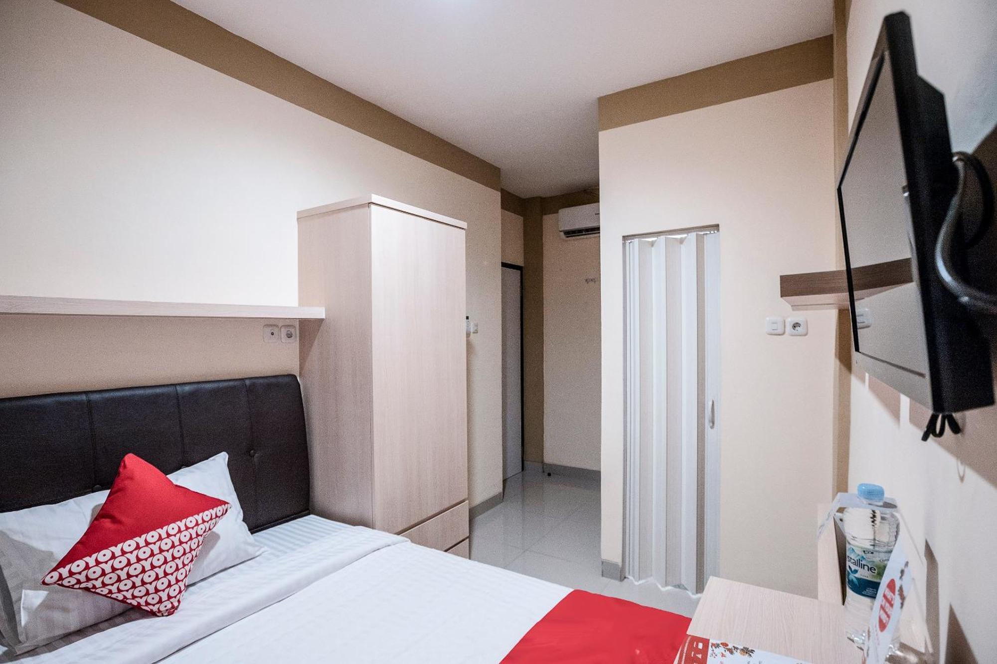 Oyo 478 Balcon Biru Hotell Jakarta Eksteriør bilde